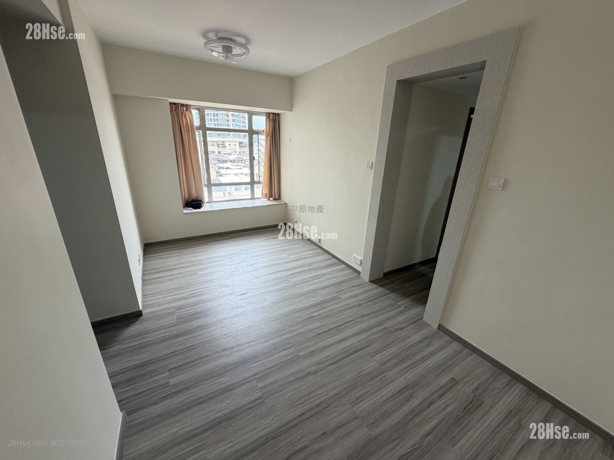 龙丰花园 租盘 3 房 , 1 浴室 502 平方尺