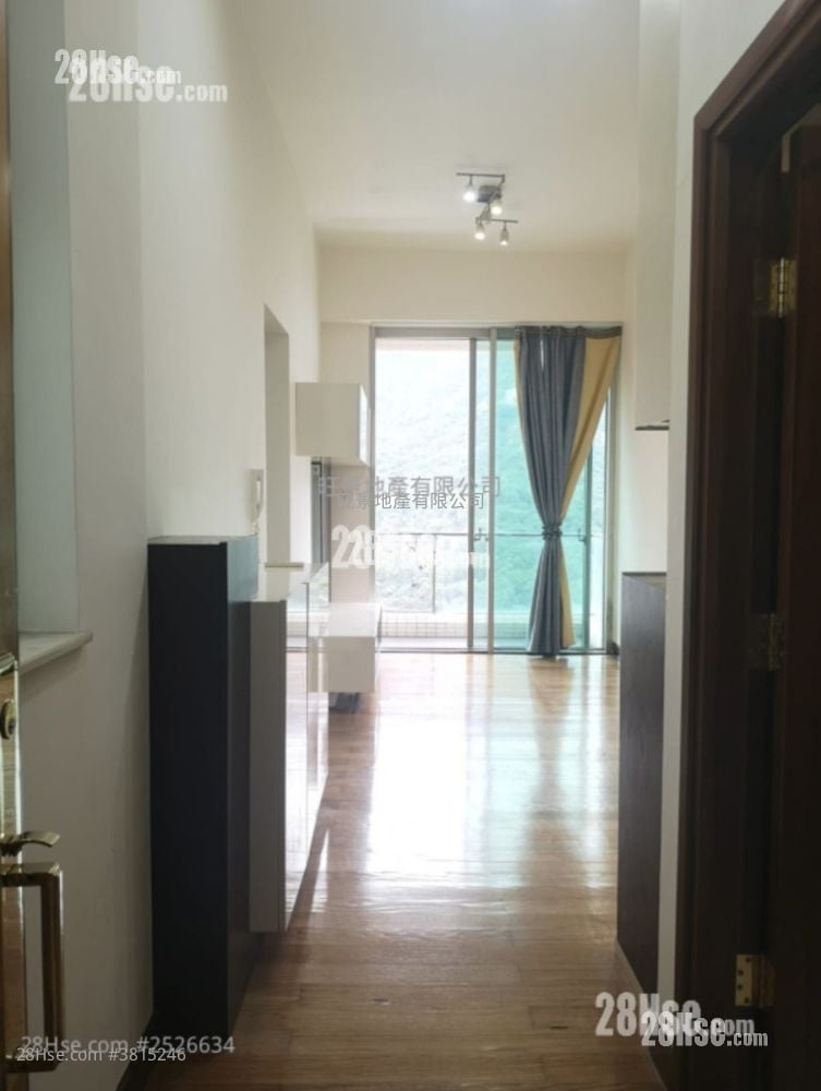 Grand Garden Rental 2 Bedrooms 475 ft²