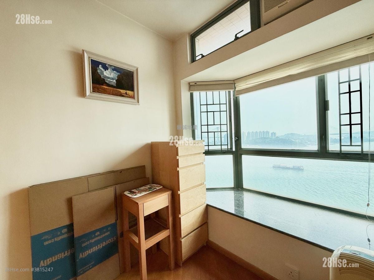 Sea Crest Villa Sell 3 Bedrooms , 2 Bathrooms 632 ft²