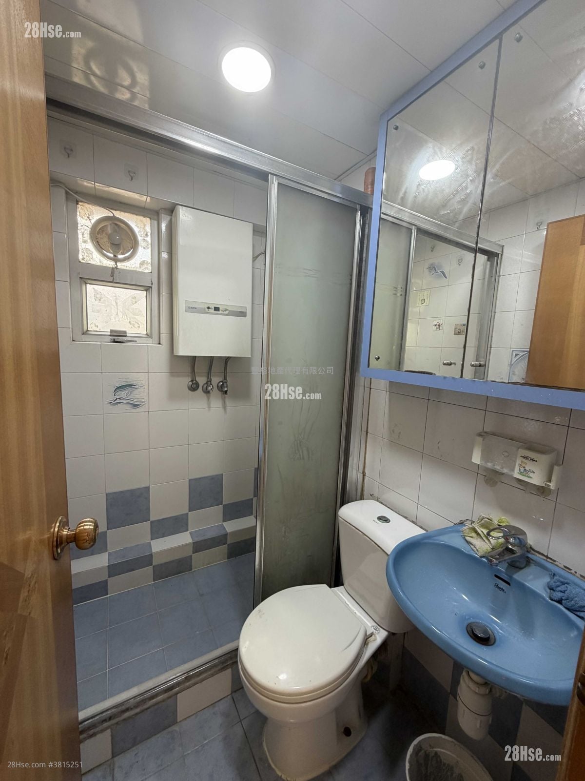 悦丽苑 租盘 421 平方尺