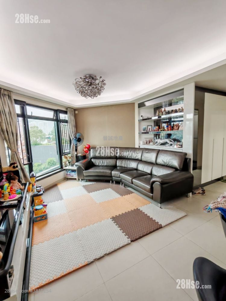 Verdant Villa Sell 3 Bedrooms , 2 Bathrooms 825 ft²