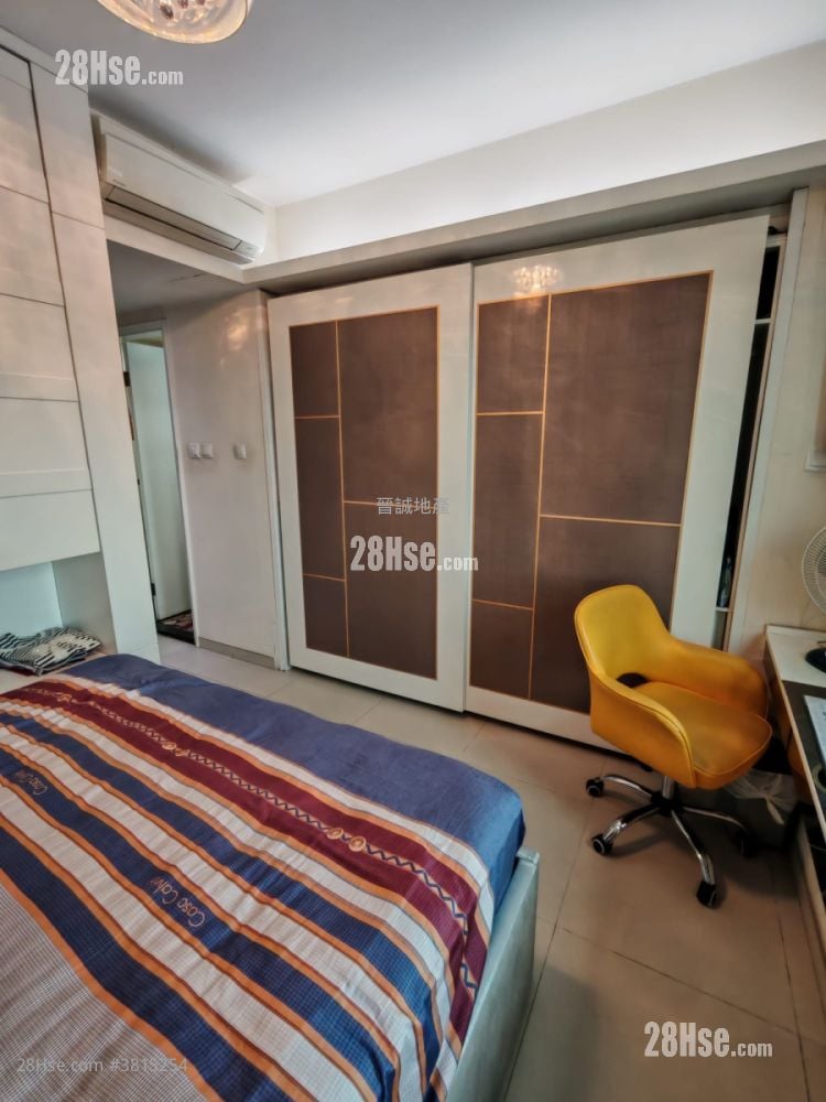 Verdant Villa Sell 3 Bedrooms , 2 Bathrooms 825 ft²