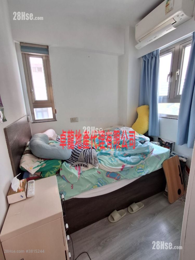 Kam Pui Building Sell 2 Bedrooms , 2 Bathrooms 371 ft²