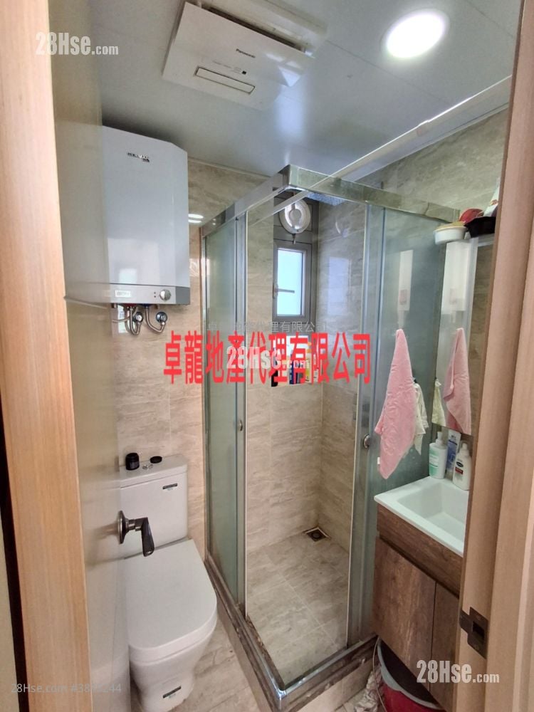 Kam Pui Building Sell 2 Bedrooms , 2 Bathrooms 371 ft²