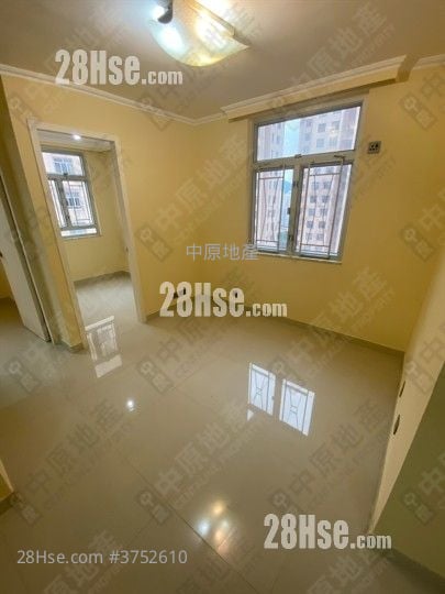 Amoy Gardens Sell 2 Bedrooms 390 ft²