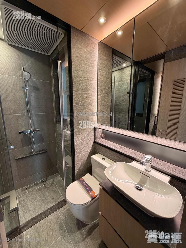 Kennedy 38 租盤 1 房 , 1 浴室 292 平方呎