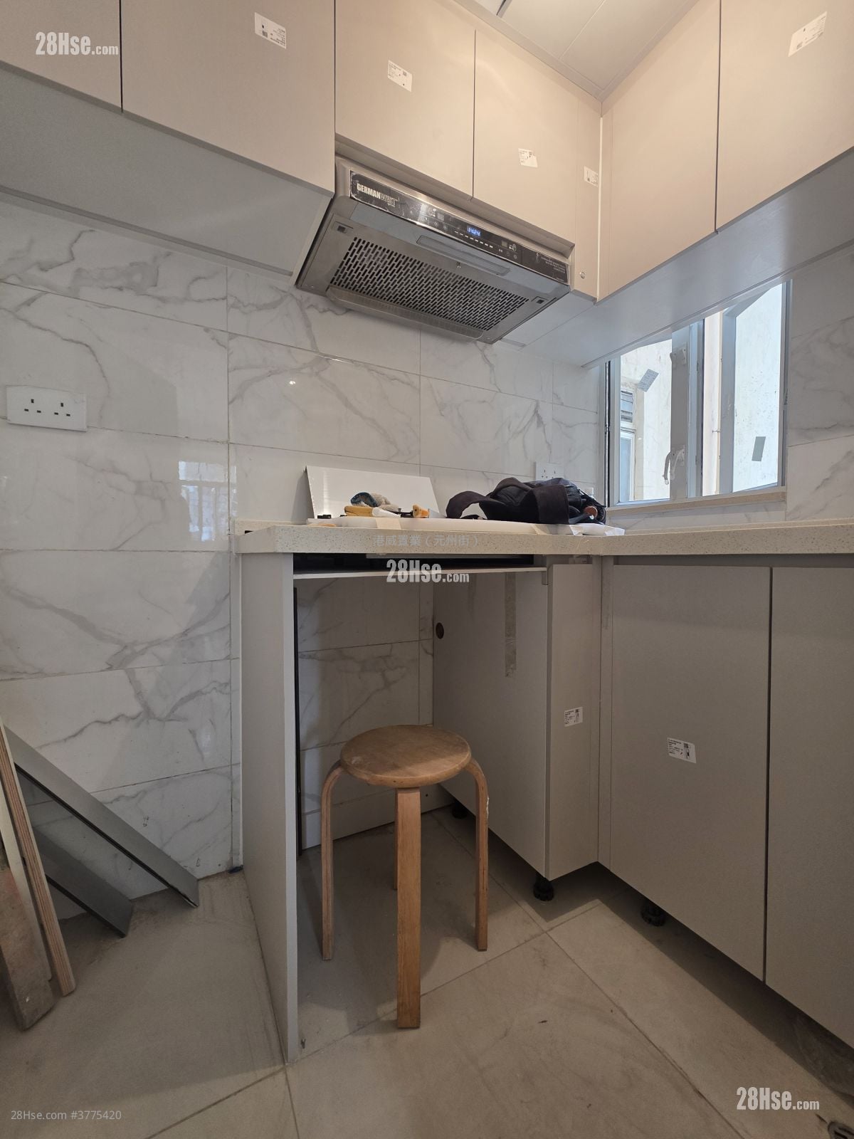 Kam Pui Building Sell 2 Bedrooms 371 ft²