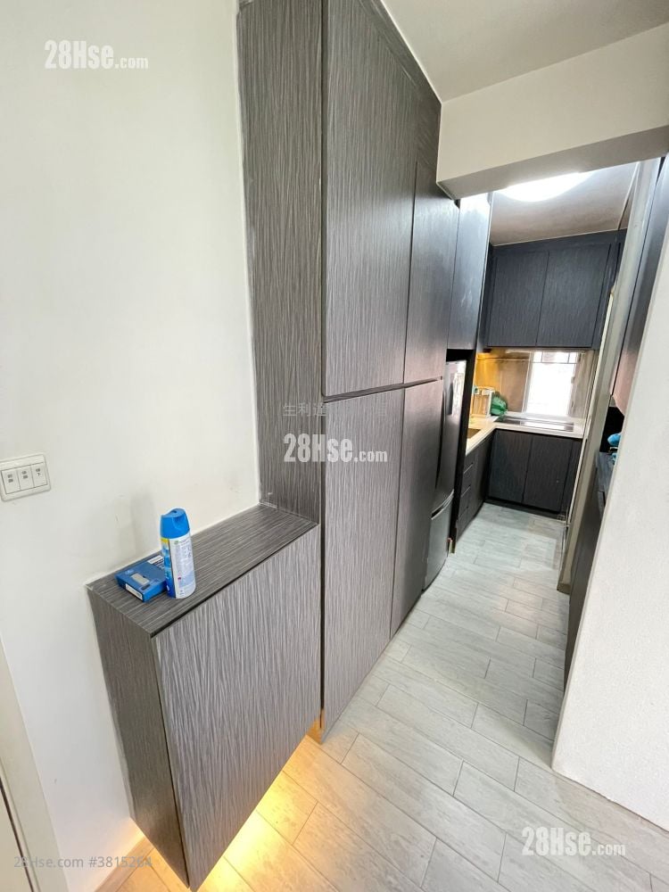 Kam Shing House Rental 2 Bedrooms , 1 Bathroom 313 ft²