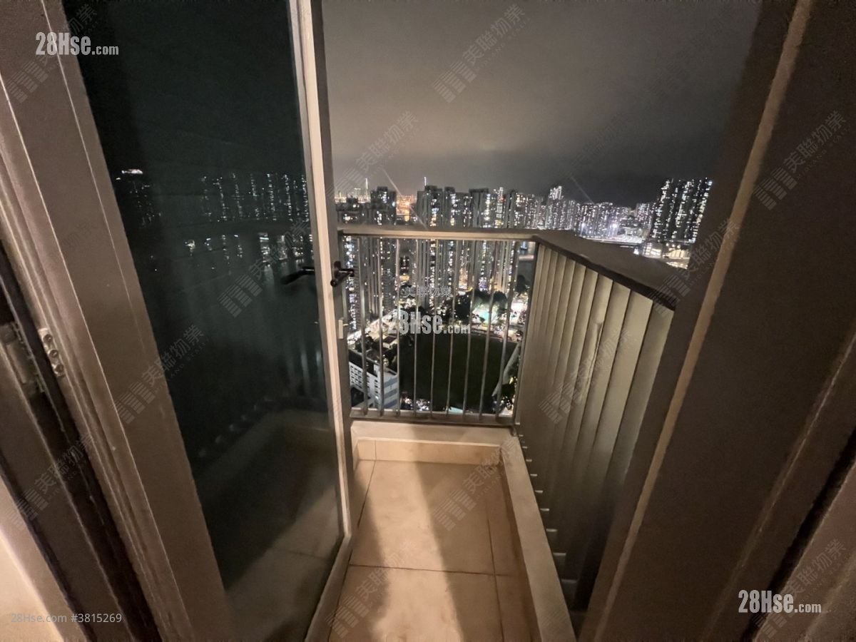 balcony: The Pavilia Bay Rental 2 Bedrooms , 1 Bathroom 551 ft²