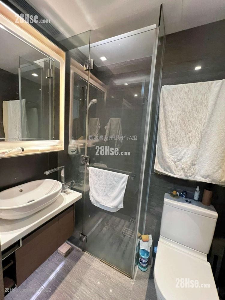 High One Grand Sell 1 Bedroom , 1 Bathroom 295 ft²