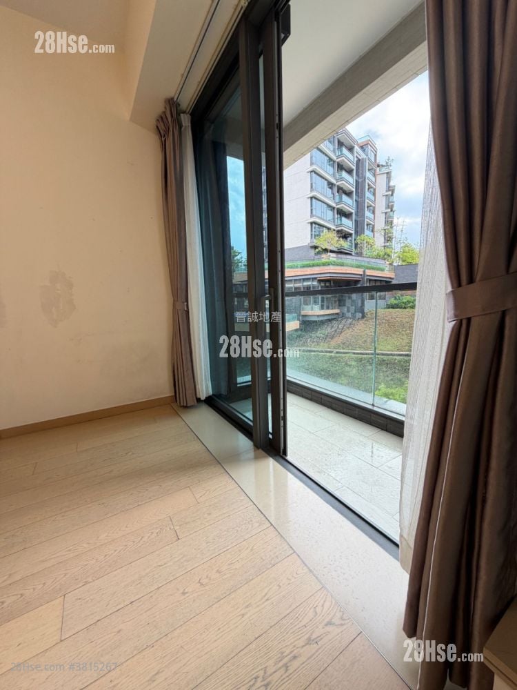 The Bloomsway Rental 4 Bedrooms , 3 Bathrooms 1,006 ft²