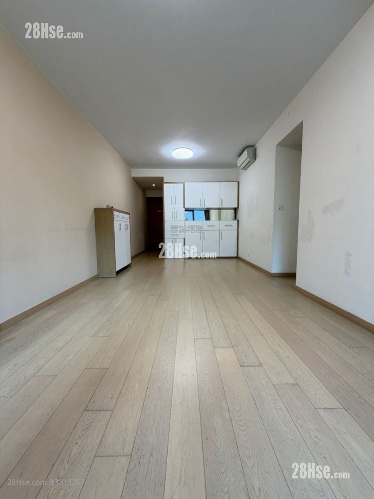 The Bloomsway Rental 4 Bedrooms , 3 Bathrooms 1,006 ft²