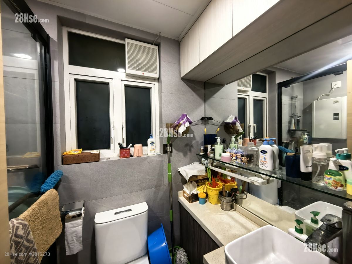 海天豪苑 租盤 3 房 , 1 浴室 605 平方呎