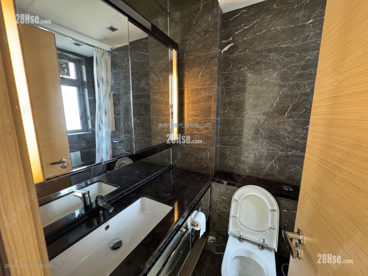 The Wings ,  Tseung Kwan O (Star Diamond Sea Rental 3 Bedrooms , 2 Bathrooms 706 ft²