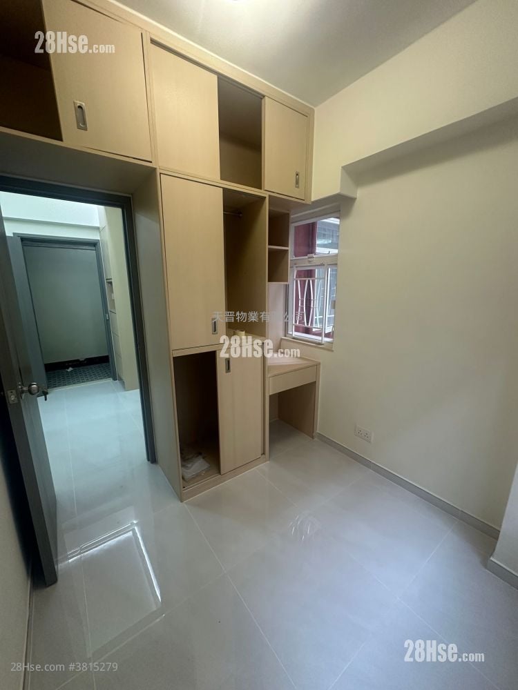 建安大廈 售盤 2 房 , 1 浴室 319 平方呎