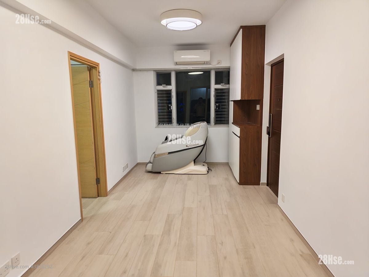 勤辉大厦 售盘 2 房 , 1 浴室 404 平方尺