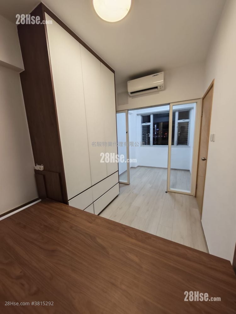 勤辉大厦 售盘 2 房 , 1 浴室 404 平方尺