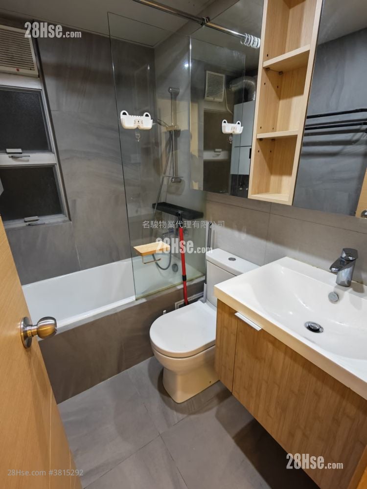 勤辉大厦 售盘 2 房 , 1 浴室 404 平方尺