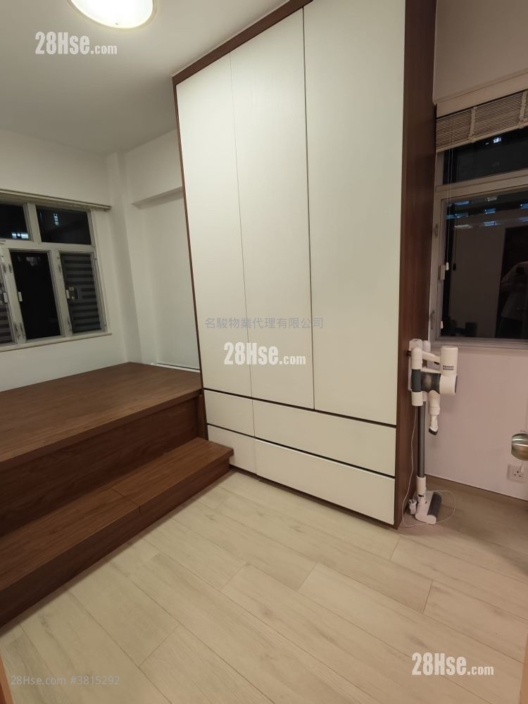 勤辉大厦 售盘 2 房 , 1 浴室 404 平方尺