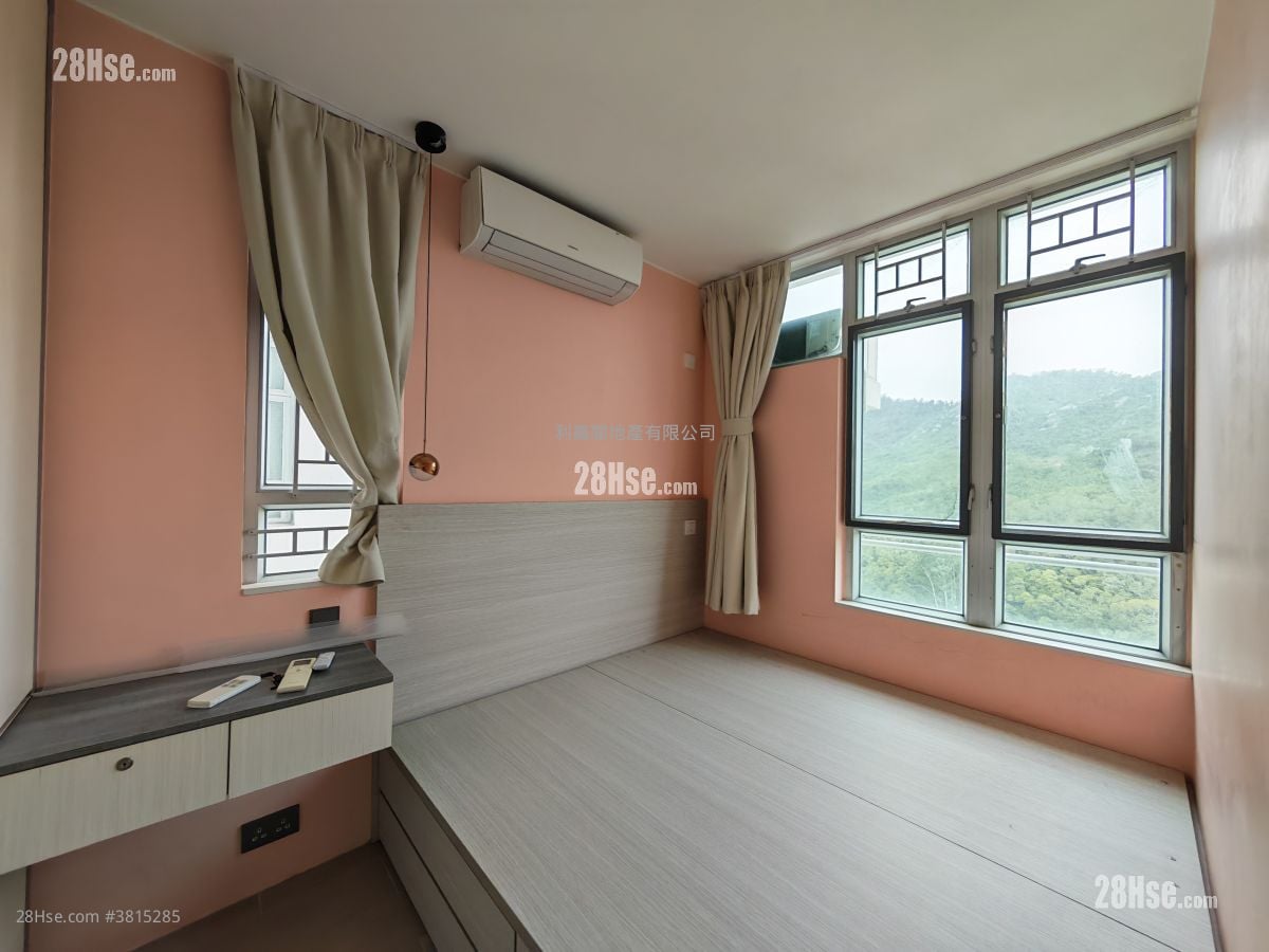 Ching Chun Court Sell 2 Bedrooms 438 ft²