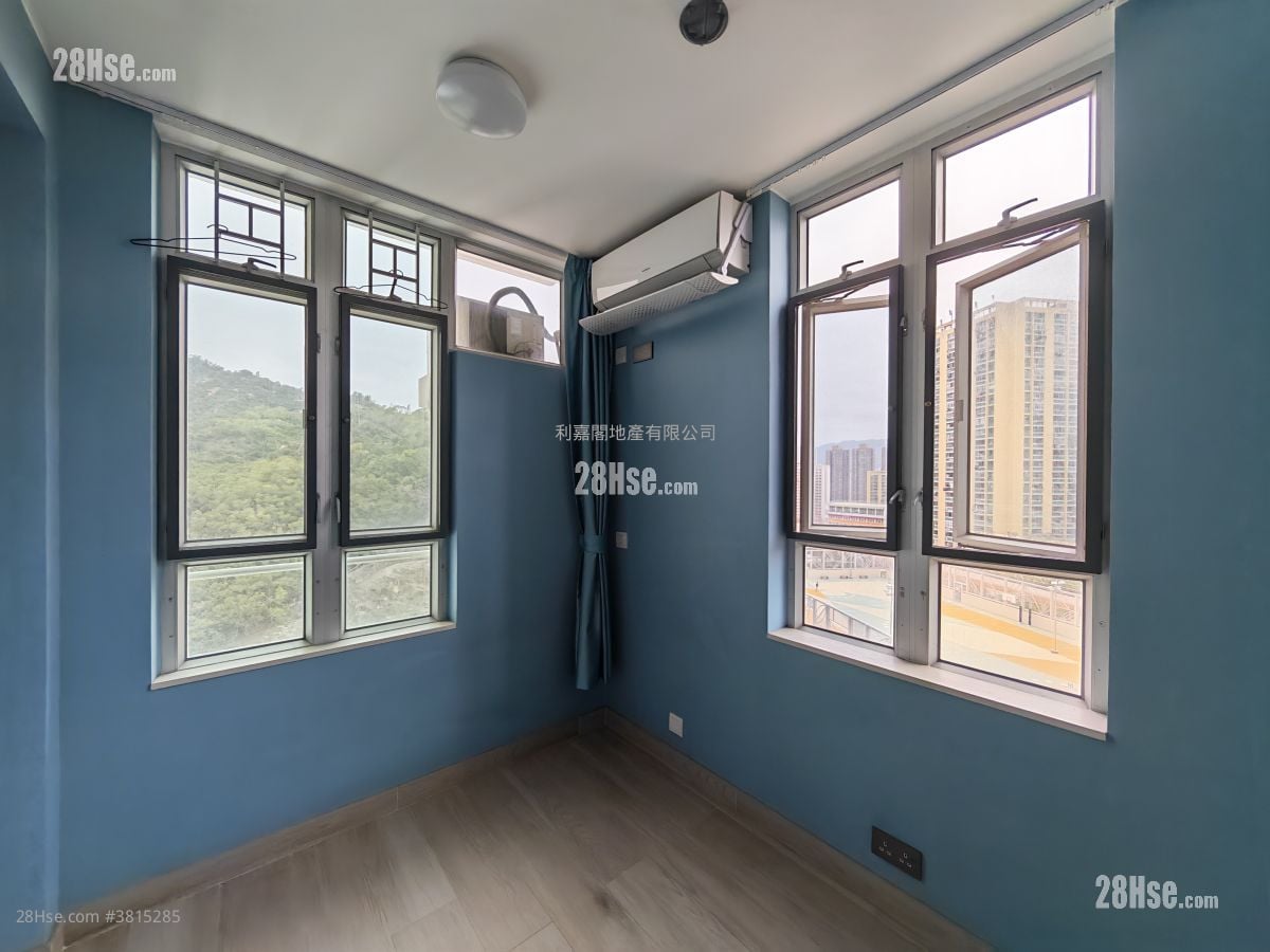 Ching Chun Court Sell 2 Bedrooms 438 ft²