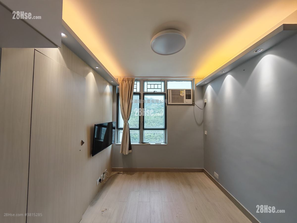Ching Chun Court Sell 2 Bedrooms 438 ft²