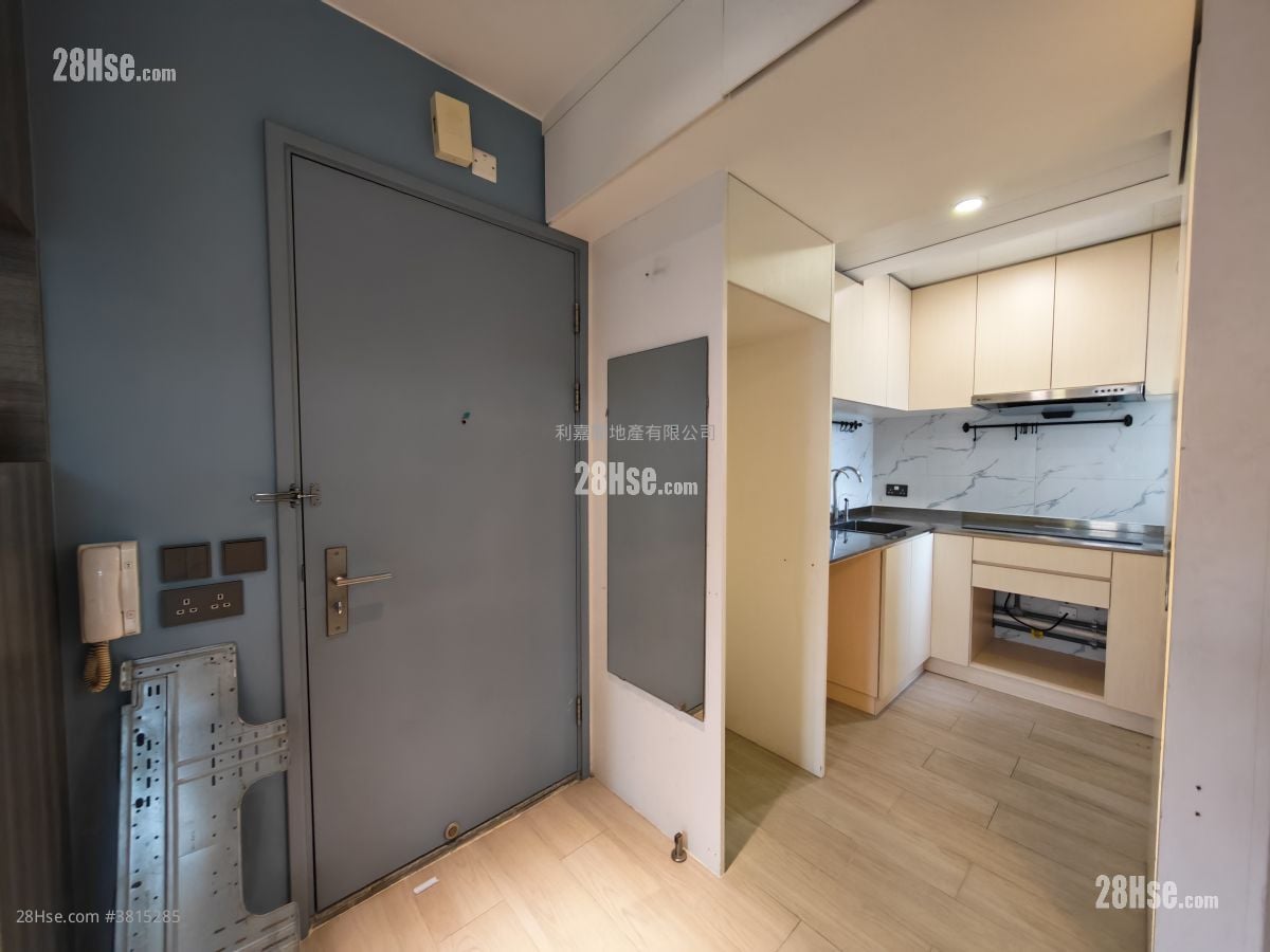 Ching Chun Court Sell 2 Bedrooms 438 ft²