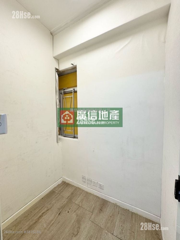 金都中心 售盤 3 房 , 1 浴室 301 平方呎