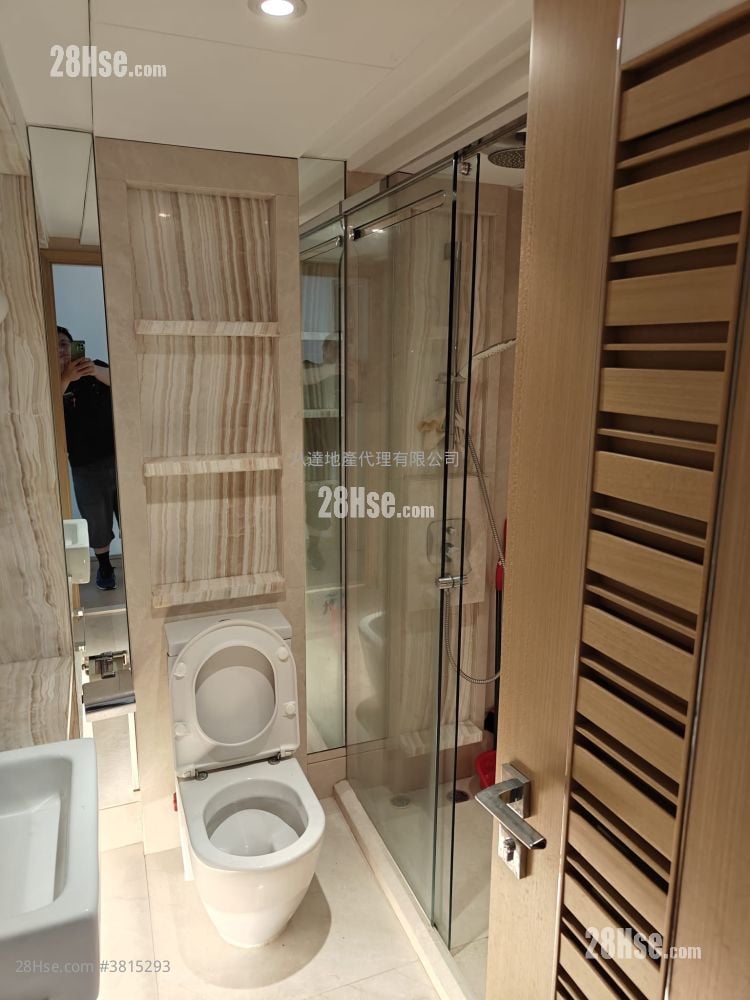 麦花臣汇 租盘 2 房 , 1 浴室 555 平方尺