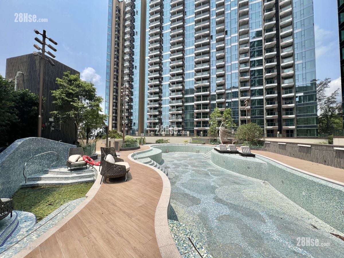 Gold Coast Bay Rental 1 Bedroom , 1 Bathroom 312 ft²