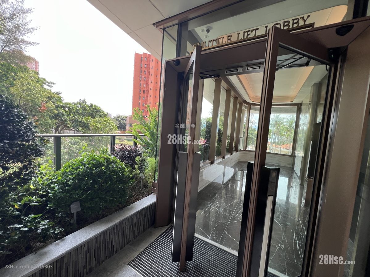 Gold Coast Bay Rental 1 Bedroom , 1 Bathroom 312 ft²