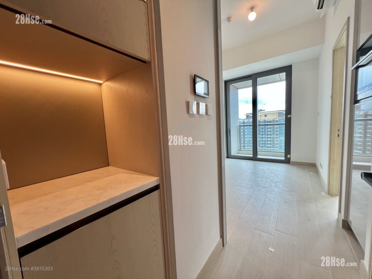 Gold Coast Bay Rental 1 Bedroom , 1 Bathroom 312 ft²