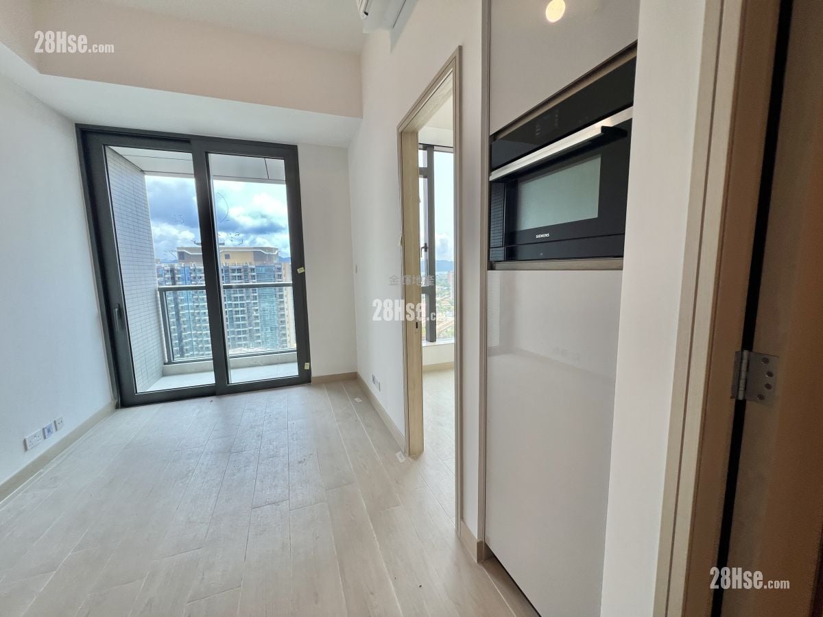 Gold Coast Bay Rental 1 Bedroom , 1 Bathroom 312 ft²