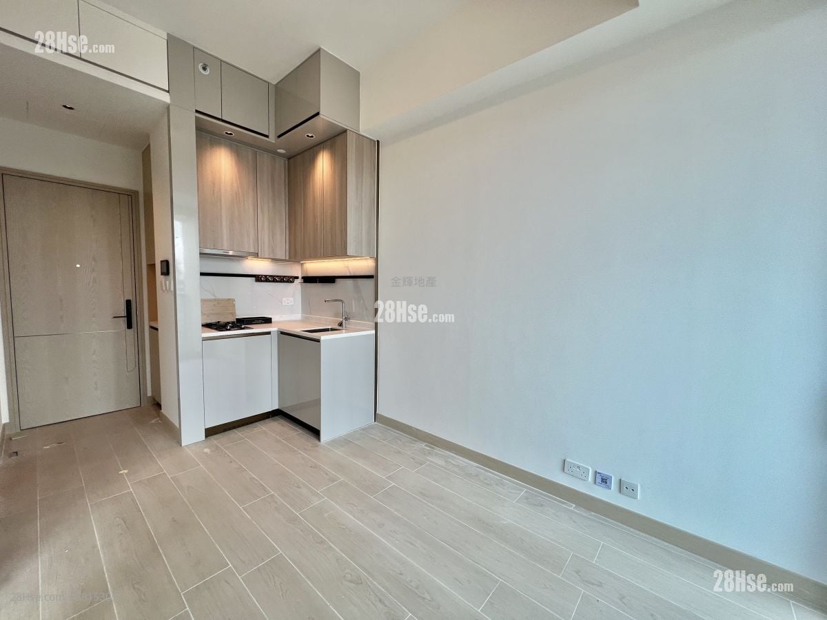 Gold Coast Bay Rental 1 Bedroom , 1 Bathroom 312 ft²