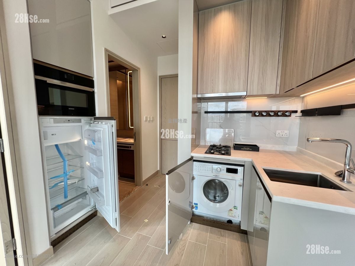 Gold Coast Bay Rental 1 Bedroom , 1 Bathroom 312 ft²