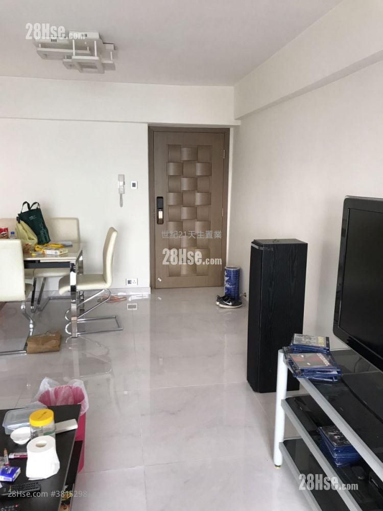 香港黄金海岸 售盘 2 房 , 1 浴室 576 平方尺