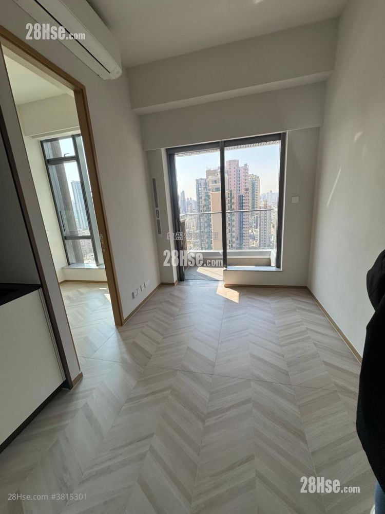 南首 租盘 2 房 , 1 浴室 342 平方尺