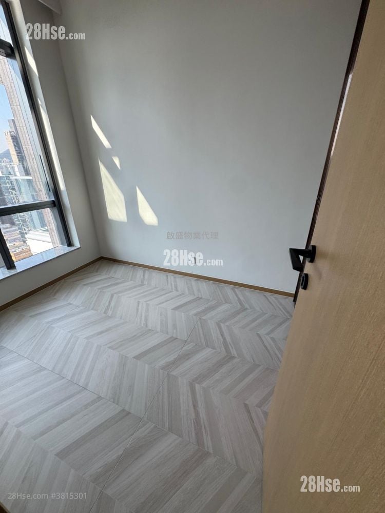 南首 租盘 2 房 , 1 浴室 342 平方尺