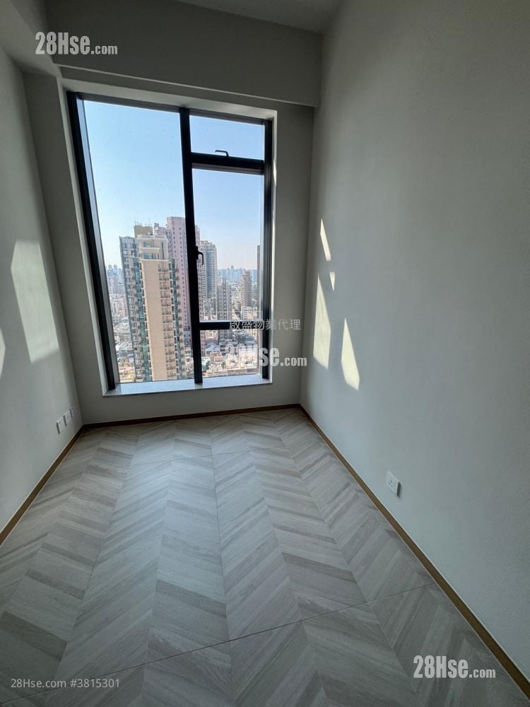 南首 租盘 2 房 , 1 浴室 342 平方尺