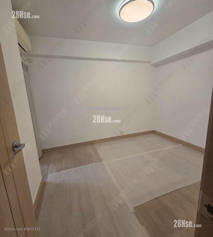 Mei Foo Sun Chuen Sell 3 Bedrooms , 2 Bathrooms 946 ft²