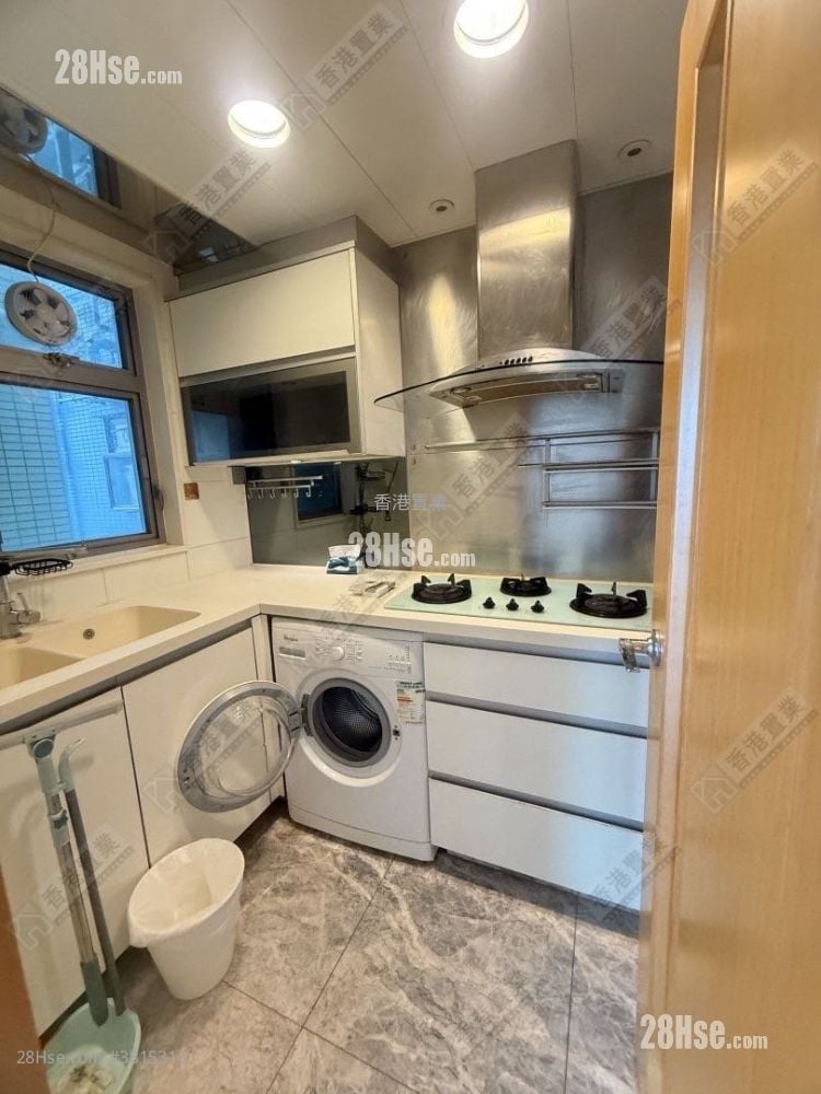 Harbour Green Sell 2 Bedrooms 474 ft²