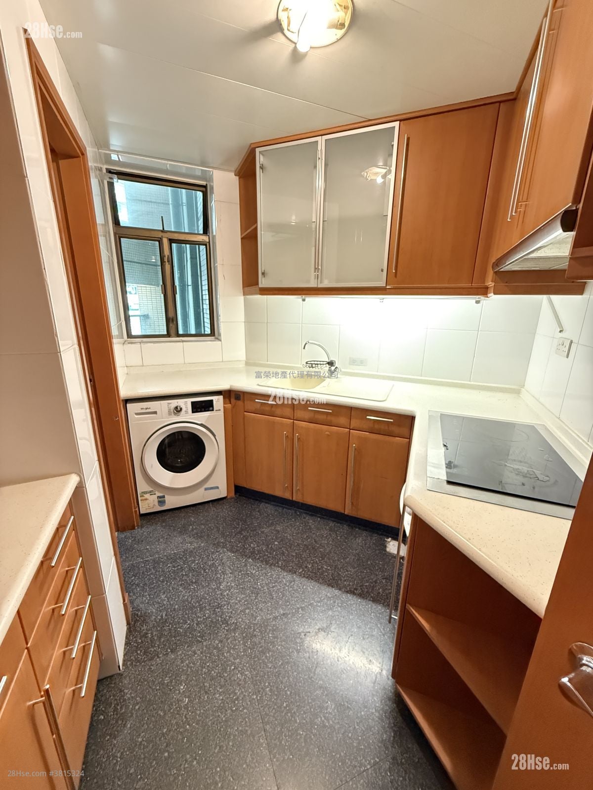 Royal Peninsula Sell 3 Bedrooms , 1 Bathroom 647 ft²