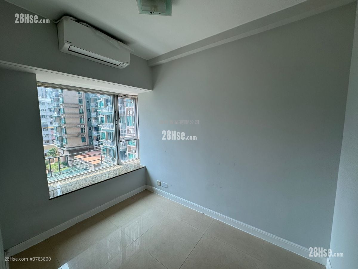 Sky Tower Sell 2 Bedrooms , 1 Bathroom 452 ft²