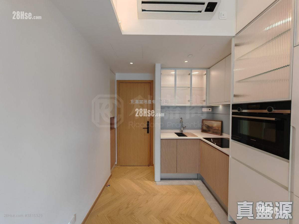 After The Rain Sell 2 Bedrooms 416 ft²