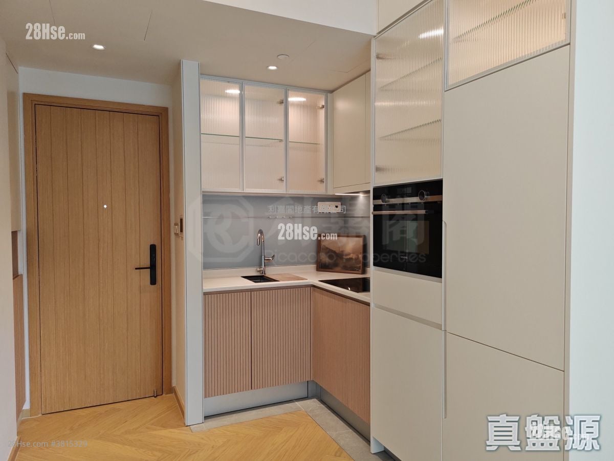 After The Rain Sell 2 Bedrooms 416 ft²