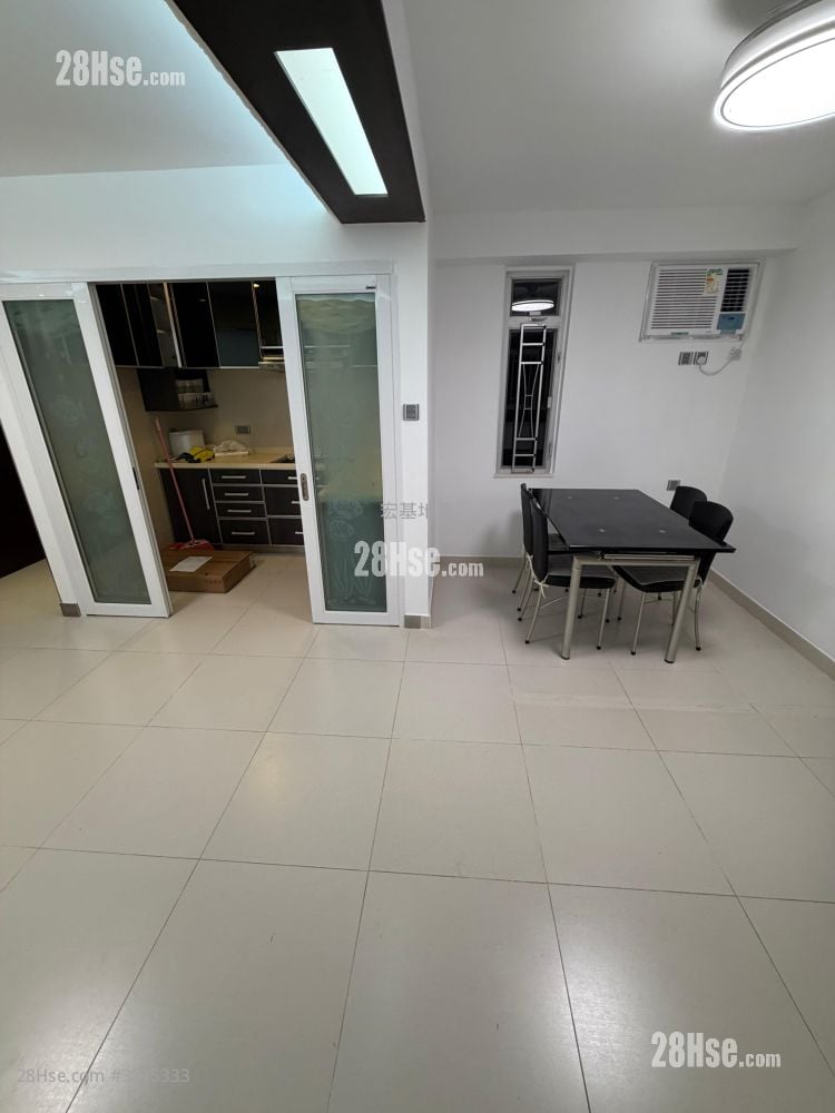 新興花園 租盤 2 房 , 1 浴室 592 平方呎