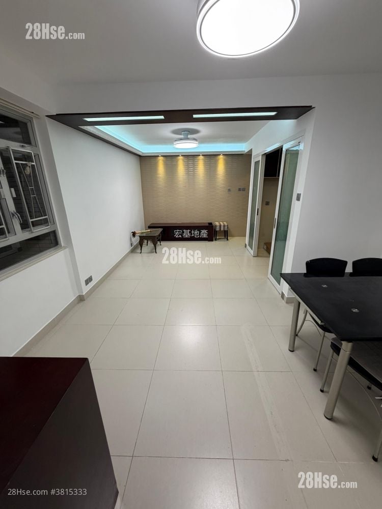 新興花園 租盤 2 房 , 1 浴室 592 平方呎