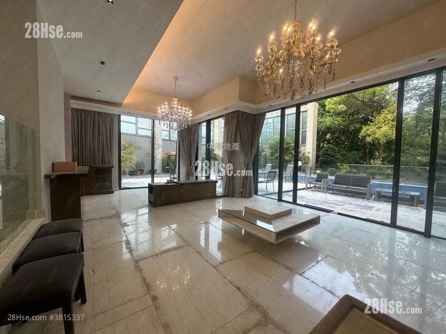 Valais Sell 4 Bedrooms 2,771 ft²