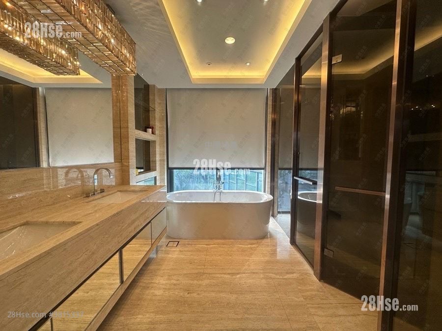 Valais Sell 4 Bedrooms 2,771 ft²