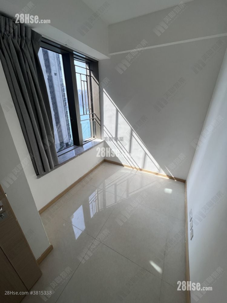 Ocean Pride Sell 3 Bedrooms , 2 Bathrooms 773 ft²